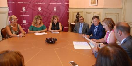 Imagen Carmen García y Marta Gómez toman posesión de sus cargos como Coordinadora del CEAAS de Prádena y Directora del Centro Juan Pablo II